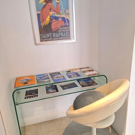 T3 Plein Centre * Saint-Raphaël